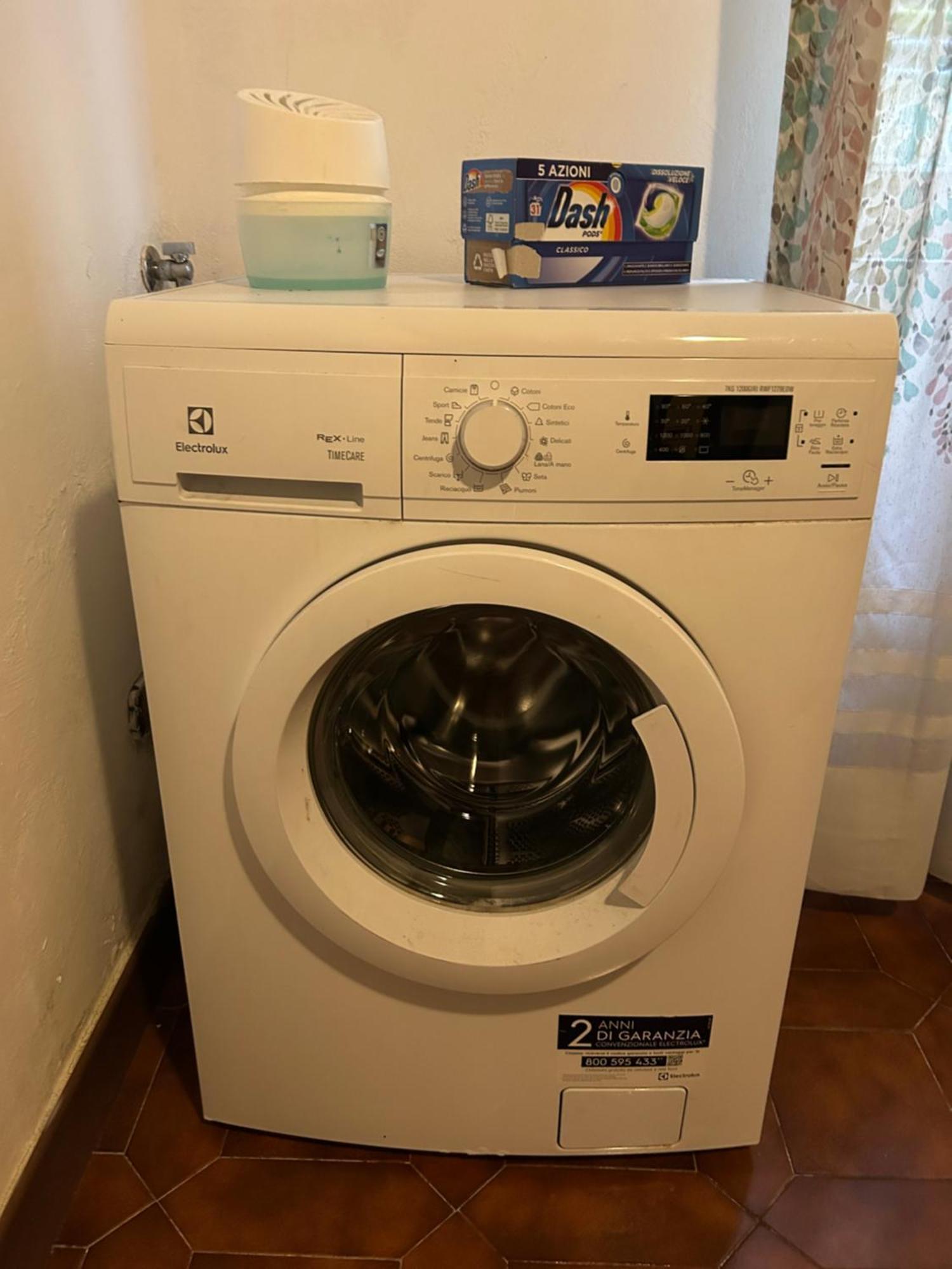 Le Bouganville Apartment Ντεζεντσάνο ντελ Γκάρντα Εξωτερικό φωτογραφία
