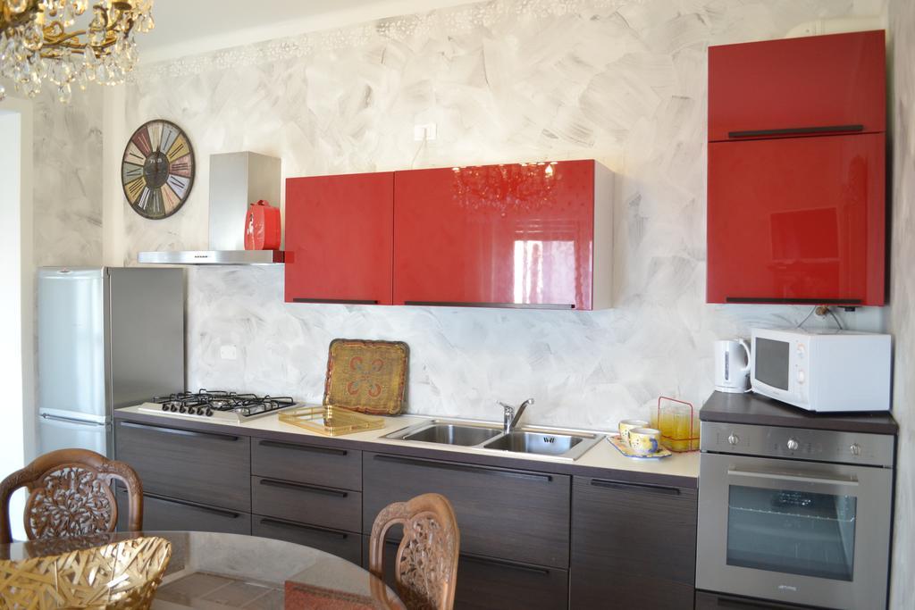 Le Bouganville Apartment Ντεζεντσάνο ντελ Γκάρντα Εξωτερικό φωτογραφία