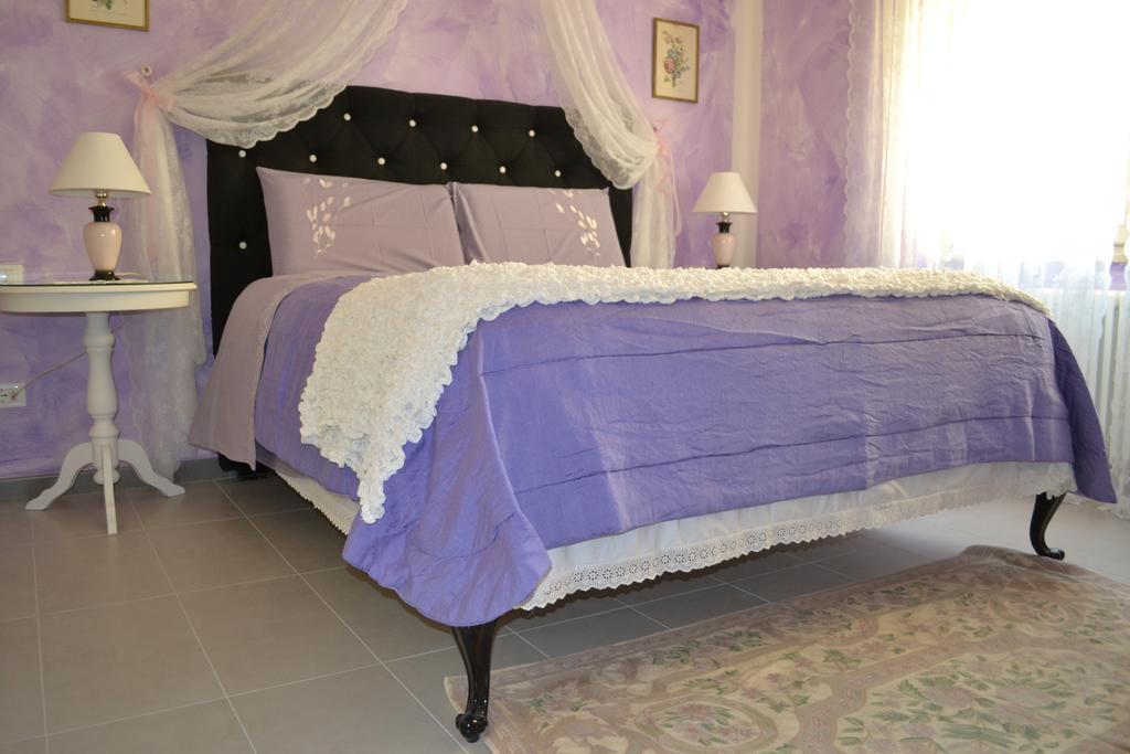 Le Bouganville Apartment Ντεζεντσάνο ντελ Γκάρντα Εξωτερικό φωτογραφία