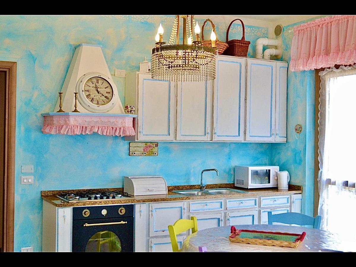 Le Bouganville Apartment Ντεζεντσάνο ντελ Γκάρντα Εξωτερικό φωτογραφία