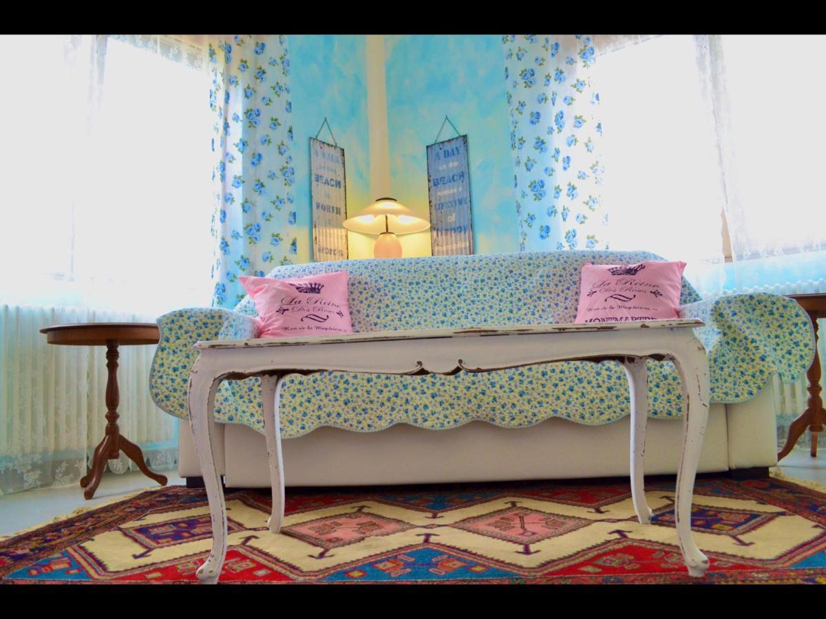 Le Bouganville Apartment Ντεζεντσάνο ντελ Γκάρντα Εξωτερικό φωτογραφία