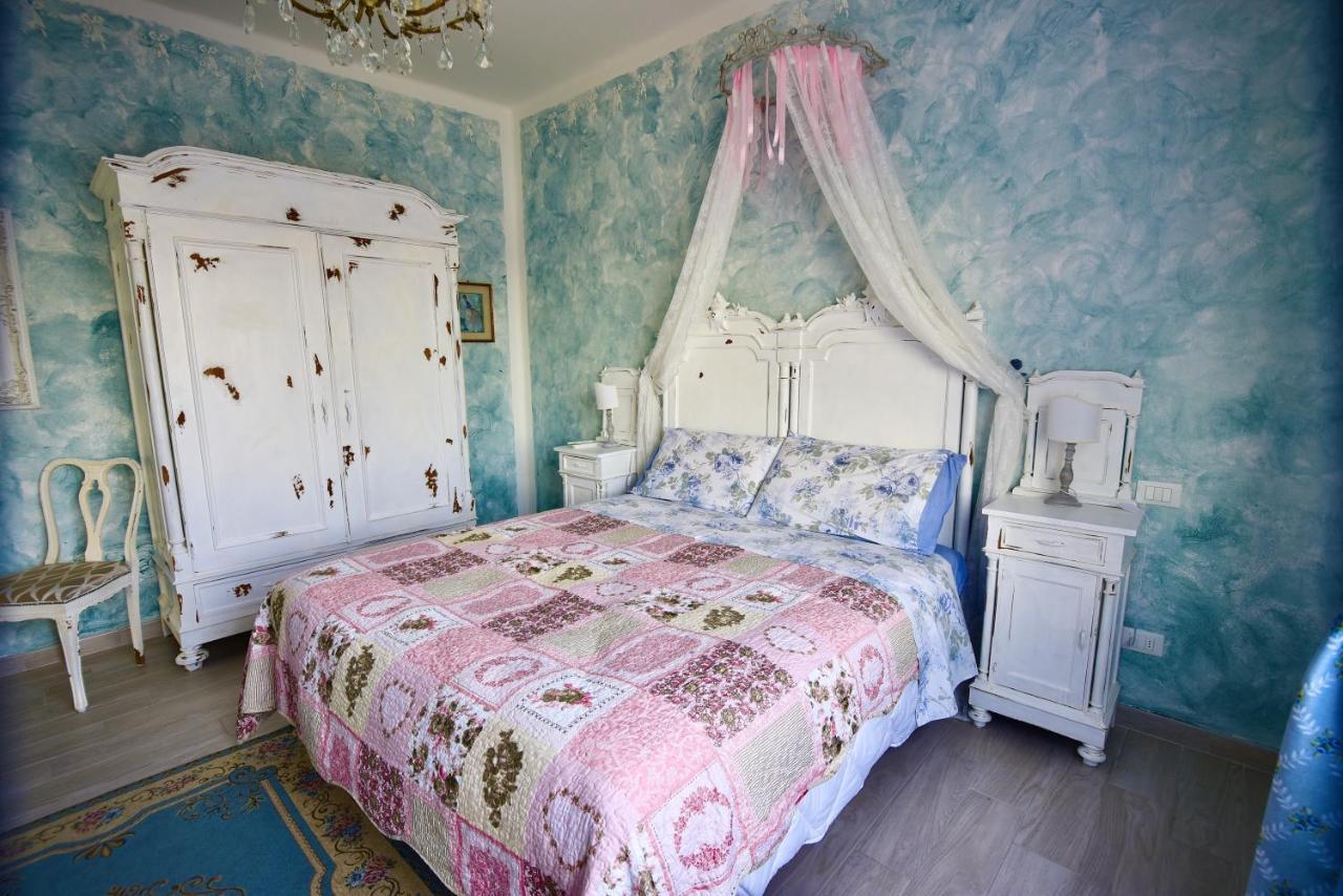 Le Bouganville Apartment Ντεζεντσάνο ντελ Γκάρντα Εξωτερικό φωτογραφία